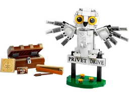 LEGO 76425 Hedwig™ at 4 Privet Drive