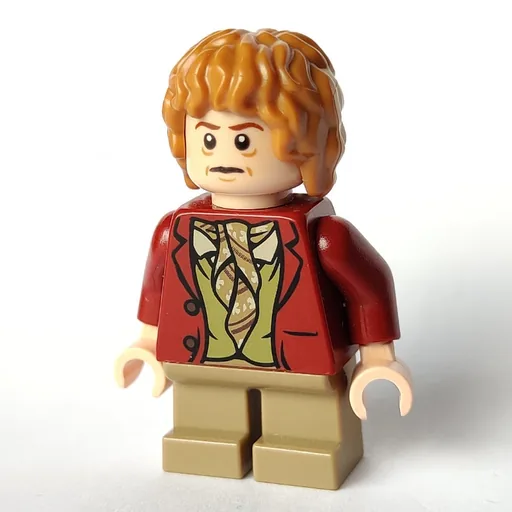 Bilbo Baggins (Dark Red Coat)
