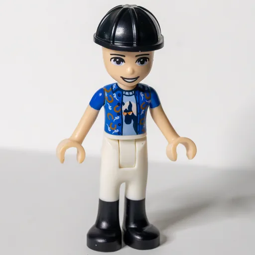 Zack (Dark Blue Jacket, White Trousers, Black Cap)