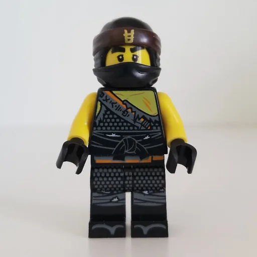 LEGO minifig Cole with Bandana (Hunted) (fig-002902)