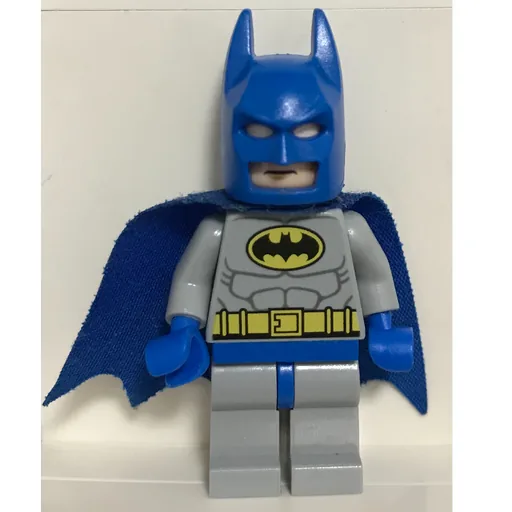 Batman (Light Bluish Gray Suit, Blue Cowl and Cape)