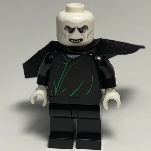 Voldemort (Black Cape (Dimensions) (3626c Head))