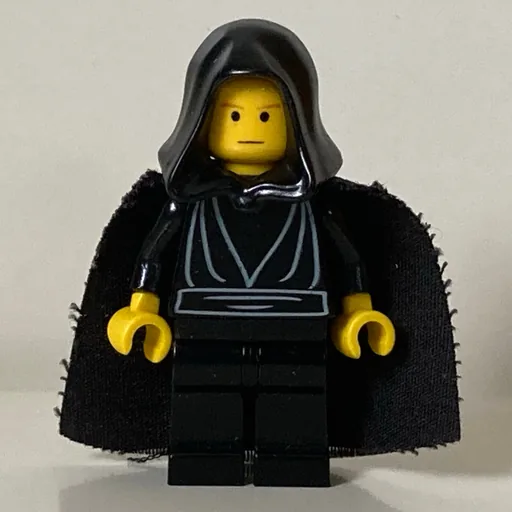 Luke Skywalker (Black Robes, Yellow Skin, Black Cape and Hood)