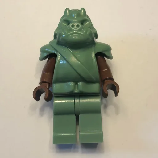Gamorrean Guard (Plain Head, Reddish Brown Torso)