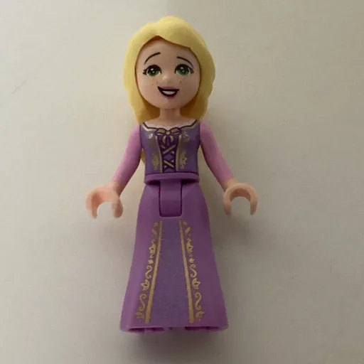 Rapunzel (Medium Lavender Dress, 1 Flower in Hair)