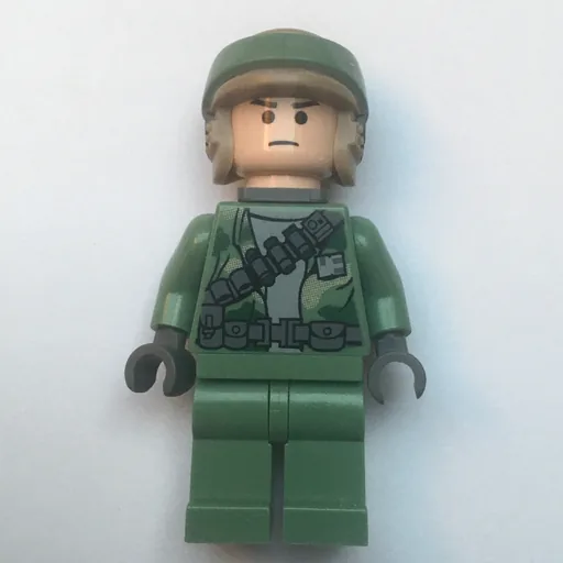 Rebel Trooper in Endor Uniform (Sand Green Legs, Black Eyes, Neck Bracket)