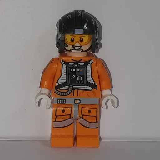 LEGO minifig Zev Senesca / Snowspeeder Pilot with Pearl Dark Gray Helmet (fig-004172)