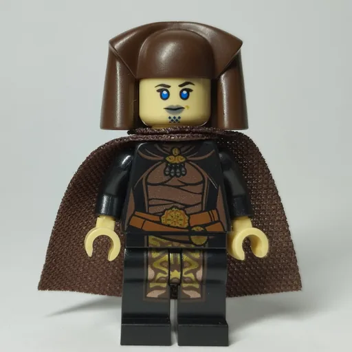 Luminara Unduli (Dark Brown Hat and Cape)