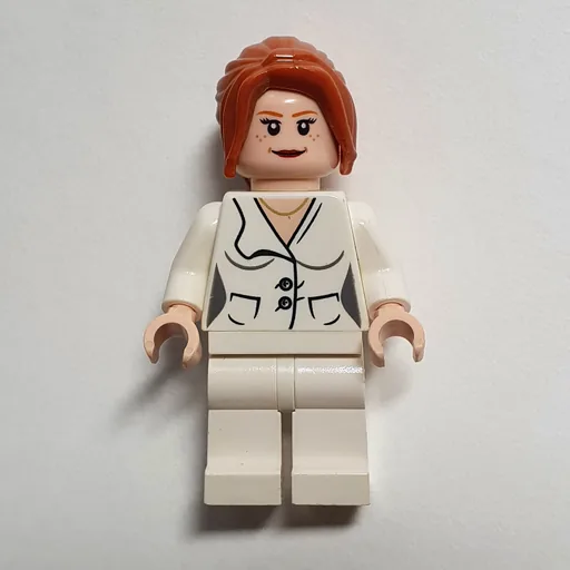 Pepper Potts (White Suit)