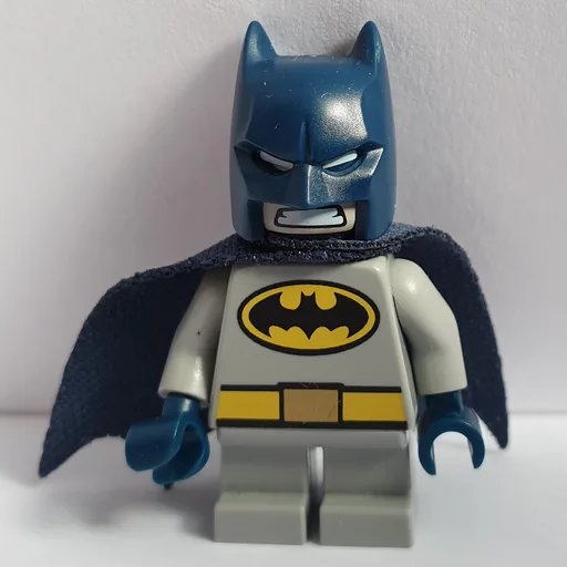 Batman (Light Bluish Gray Suit, Dark Blue Cape and Cowl, Short Legs)