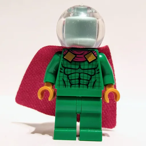 Mysterio (Green Outfit, Trans-Clear Helmet)