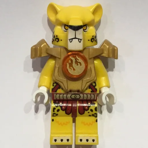 Lundor with Shoulder Armor and Fire Chi