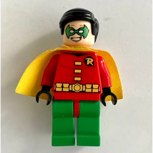 Robin with Very Short Cape (3626cpr1764 Head)