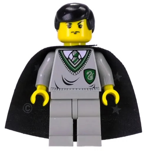 Gregory Goyle / Harry Potter (Yellow Skin, Slytherin Sweater with Crest, Cape with Stars)