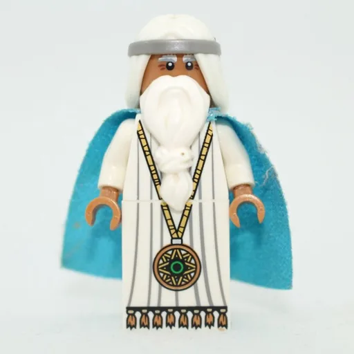 Vitruvius with Medallion and White Pupils