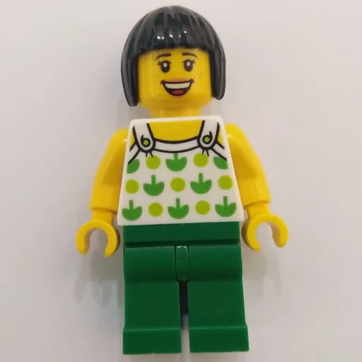White Torso (Green Legs, Black Hair)