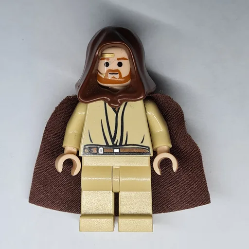 Obi-Wan Kenobi (Tan Legs, Headset, Reddish Brown Hood and Cape)