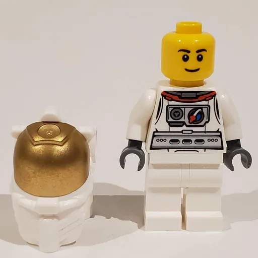 Astronaut (White, Diver Helmet, Gold Visor, Eyebrows)