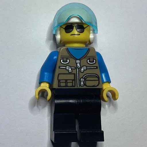 LEGO minifig Pilot (fig-009828)