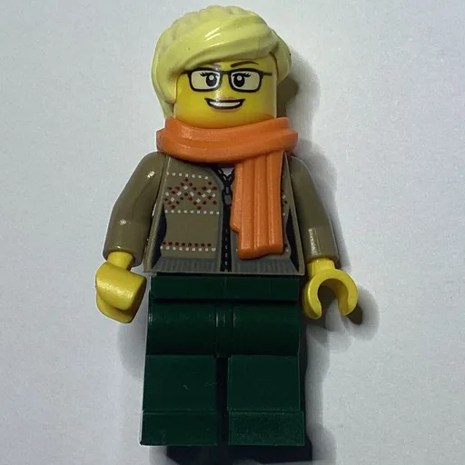 LEGO minifig Woman (fig-009829)