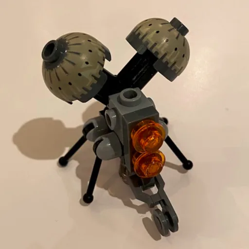 LEGO minifig Buzz Droid with Zip Line Handle (fig-010457)