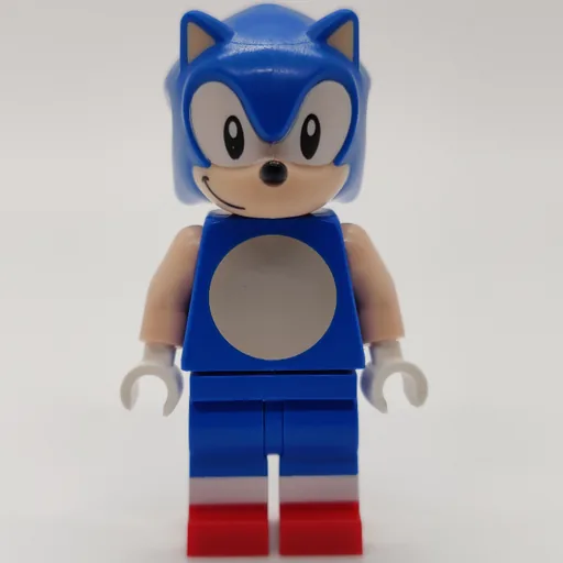 Sonic the Hedgehog (Light Nougat Face, Black Eyes)