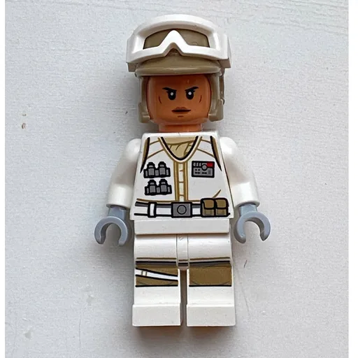 Rebel Trooper in Hoth Uniform (Dark Tan Hat, Nougat Head)
