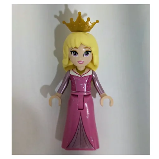 Aurora (Dark Pink Dress, Silver Decoration, Pearl Gold Crown, Big Eyes)