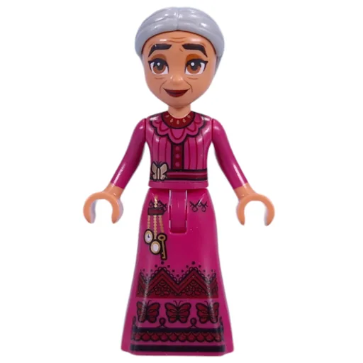 Alma 'Abuela' (Light Bluish Gray Hair)