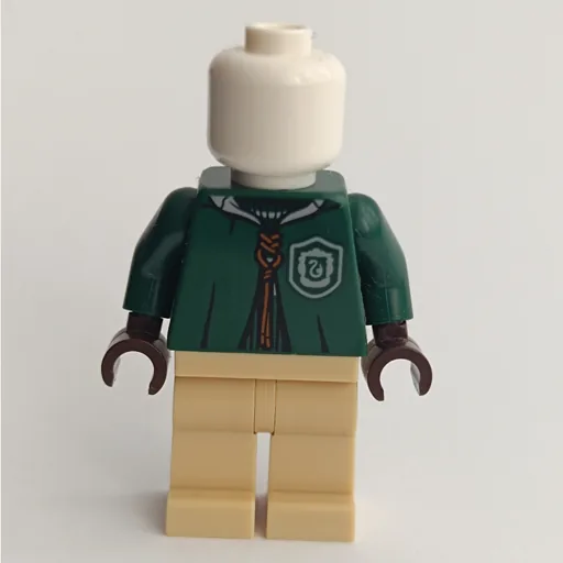 Mannequin (Dark Green Quidditch Uniform)