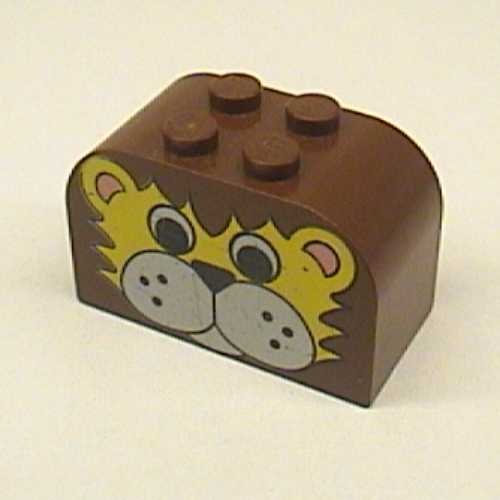 Brick Curved 2 x 4 x 2 Double with Lion Face Print (4744pr0041)