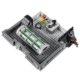 LEGO Brick Bank (10251) - image 4