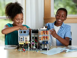 LEGO Assembly Square (10255) - afbeelding 9