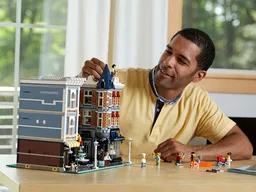 LEGO Assembly Square (10255) - afbeelding 8