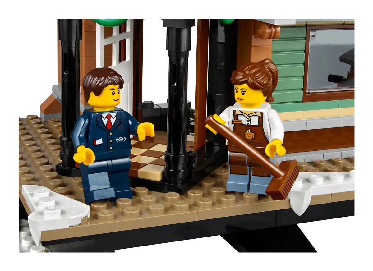 LEGO Winter Village Station (10259) - Bild 6