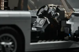 LEGO James Bond™ Aston Martin DB5 (10262) - afbeelding 10