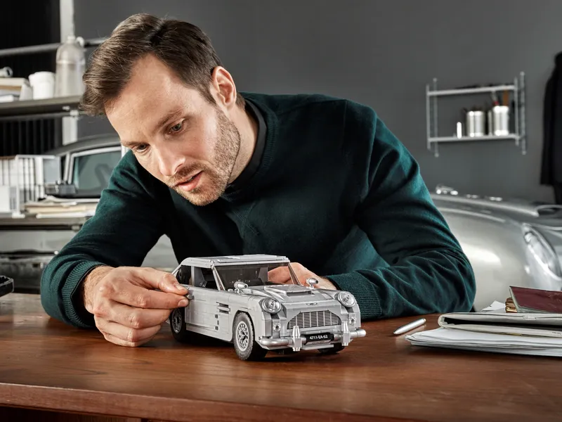 James Bond™ Aston Martin DB5 by LEGO – product photo 18 of 21