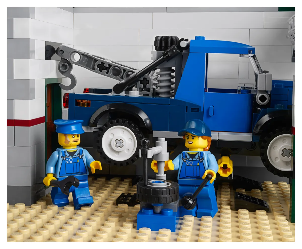 LEGO Corner Garage (10264) - Bild 8