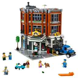 LEGO Corner Garage (10264)