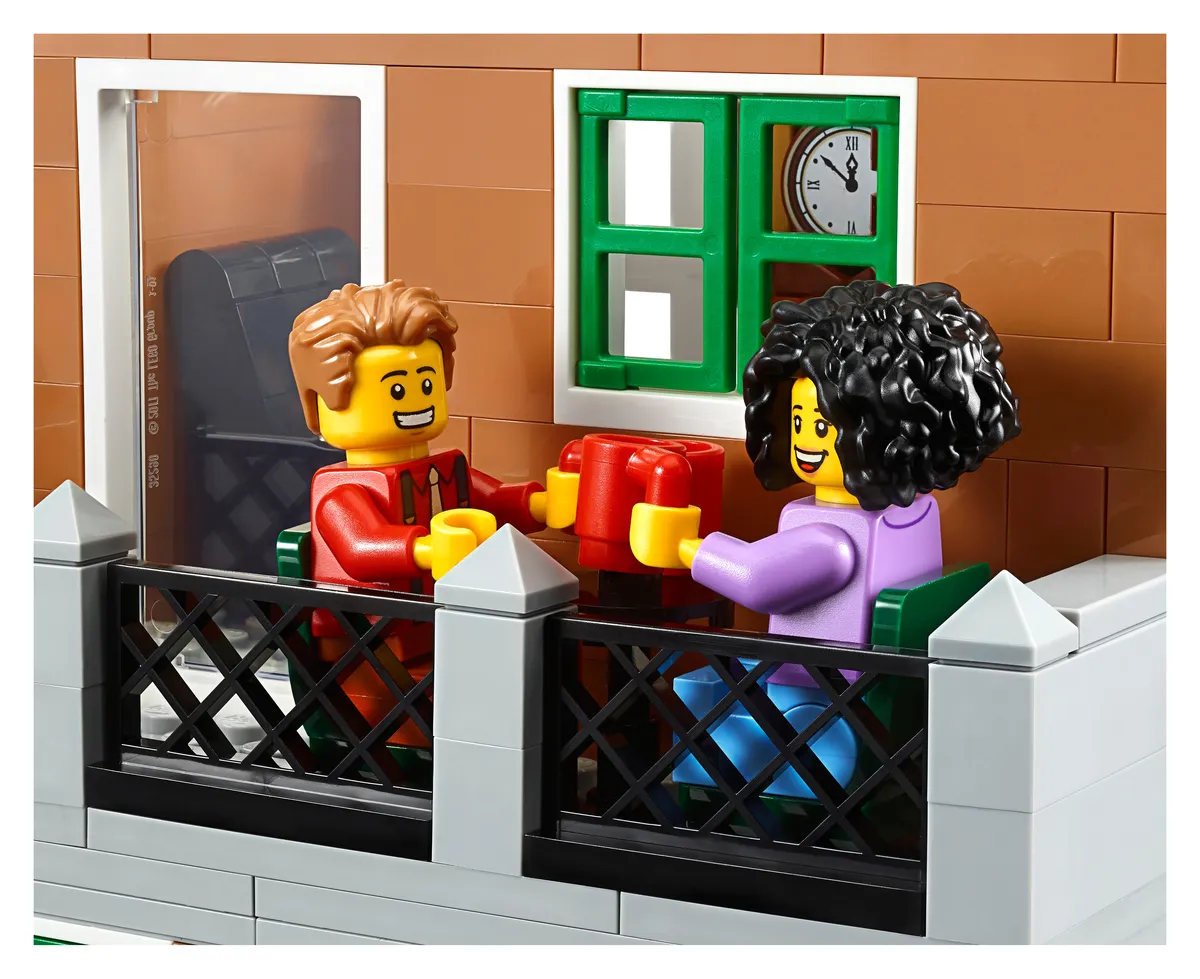 LEGO Bookshop (10270) - image 10