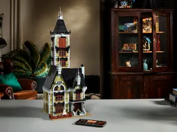 LEGO Haunted House (10273) - afbeelding 10