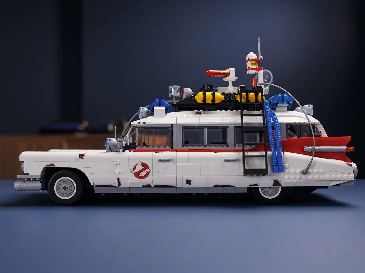 LEGO Ghostbusters™ ECTO-1 (10274) - image 14