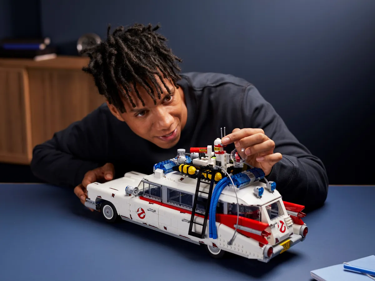 LEGO Ghostbusters™ ECTO-1 (10274) - image 17