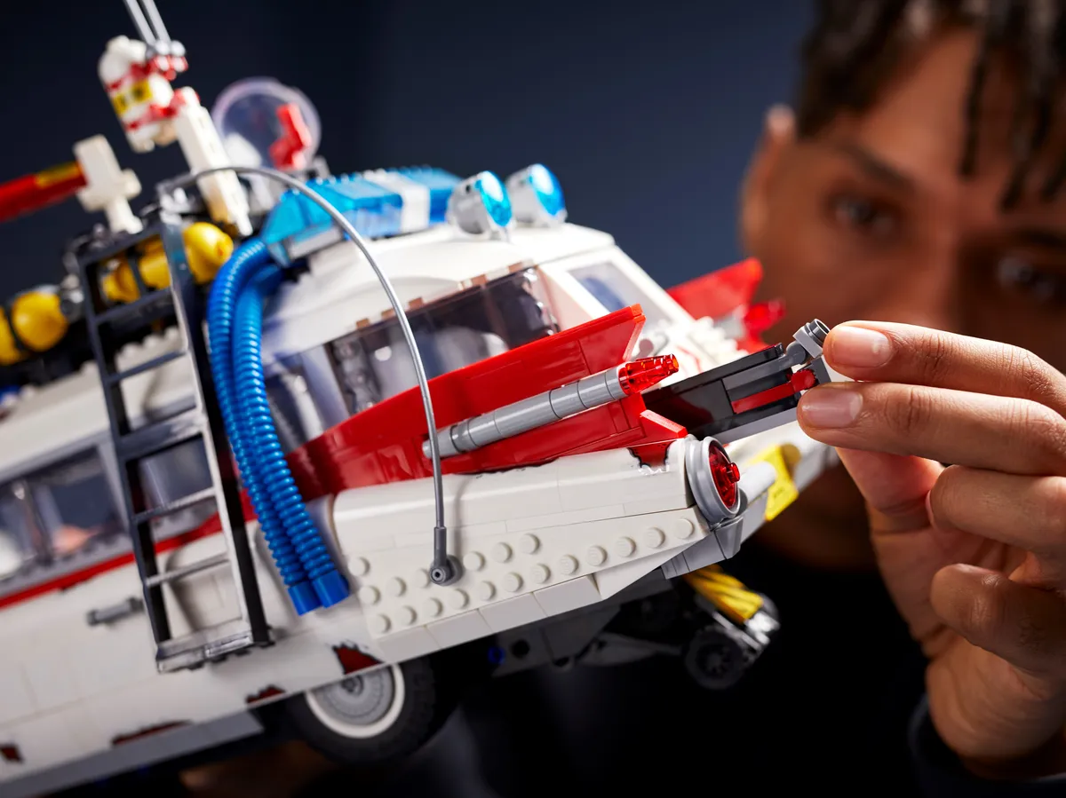 LEGO Ghostbusters™ ECTO-1 (10274) - image 19