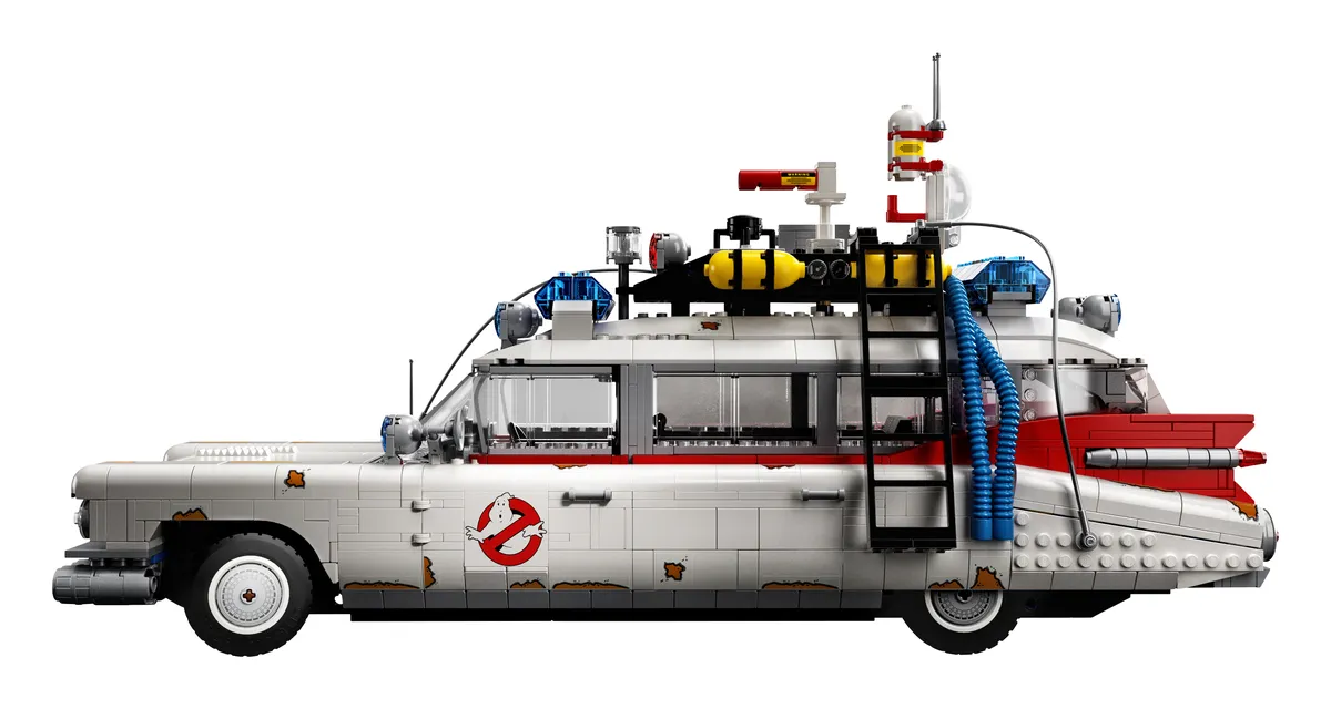 LEGO Ghostbusters™ ECTO-1 (10274) - image 2