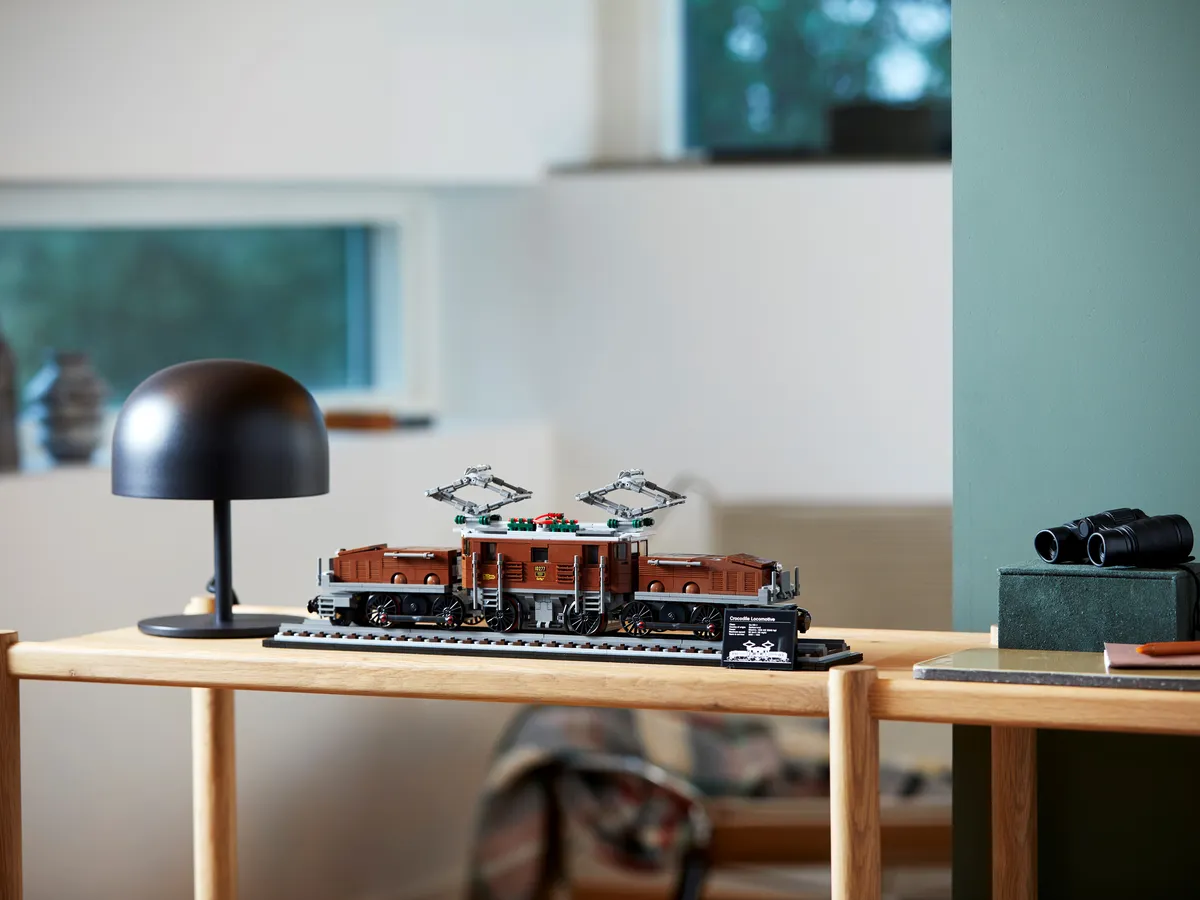 LEGO Crocodile Locomotive (10277) - Bild 14