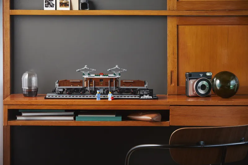 Crocodile Locomotive fra LEGO – produktbillede 18 af 19