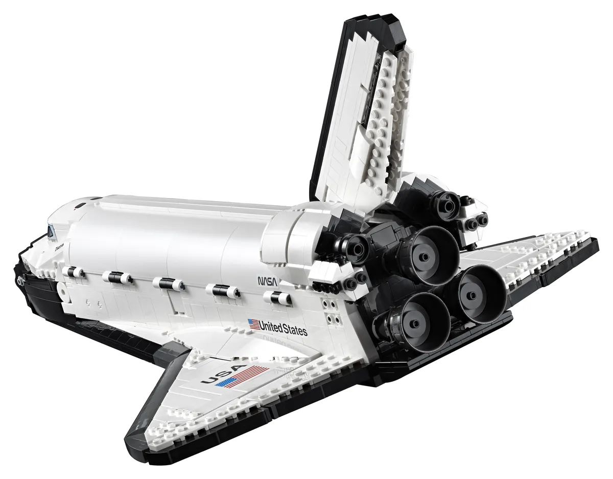 LEGO NASA Space Shuttle Discovery (10283) - image 12