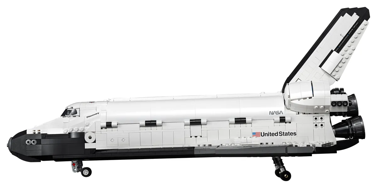 LEGO NASA Space Shuttle Discovery (10283) - image 13