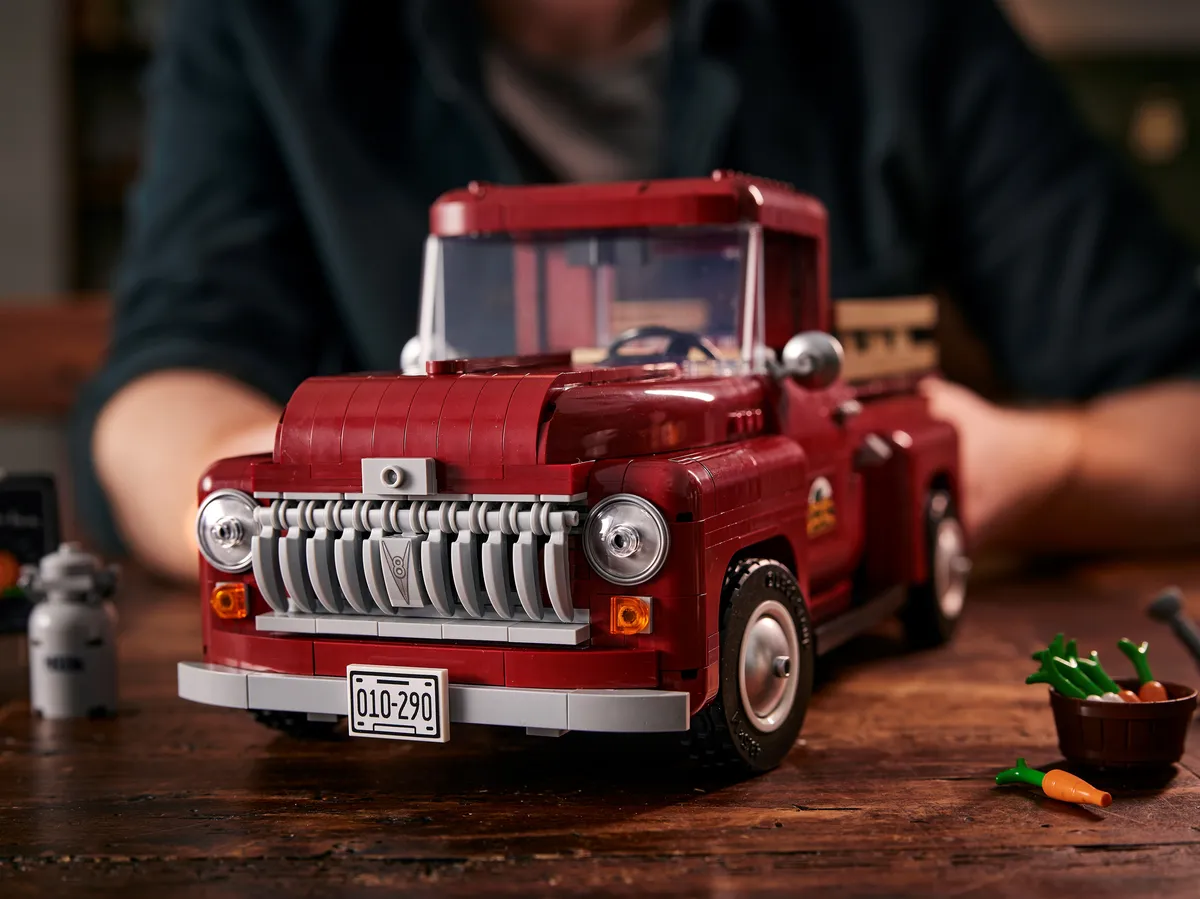 LEGO Pickup Truck (10290) - image 18